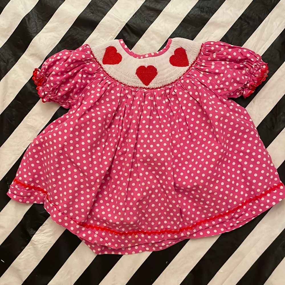 Smock Monkey Sz 3 Polka Dot Smocked Heart Dress